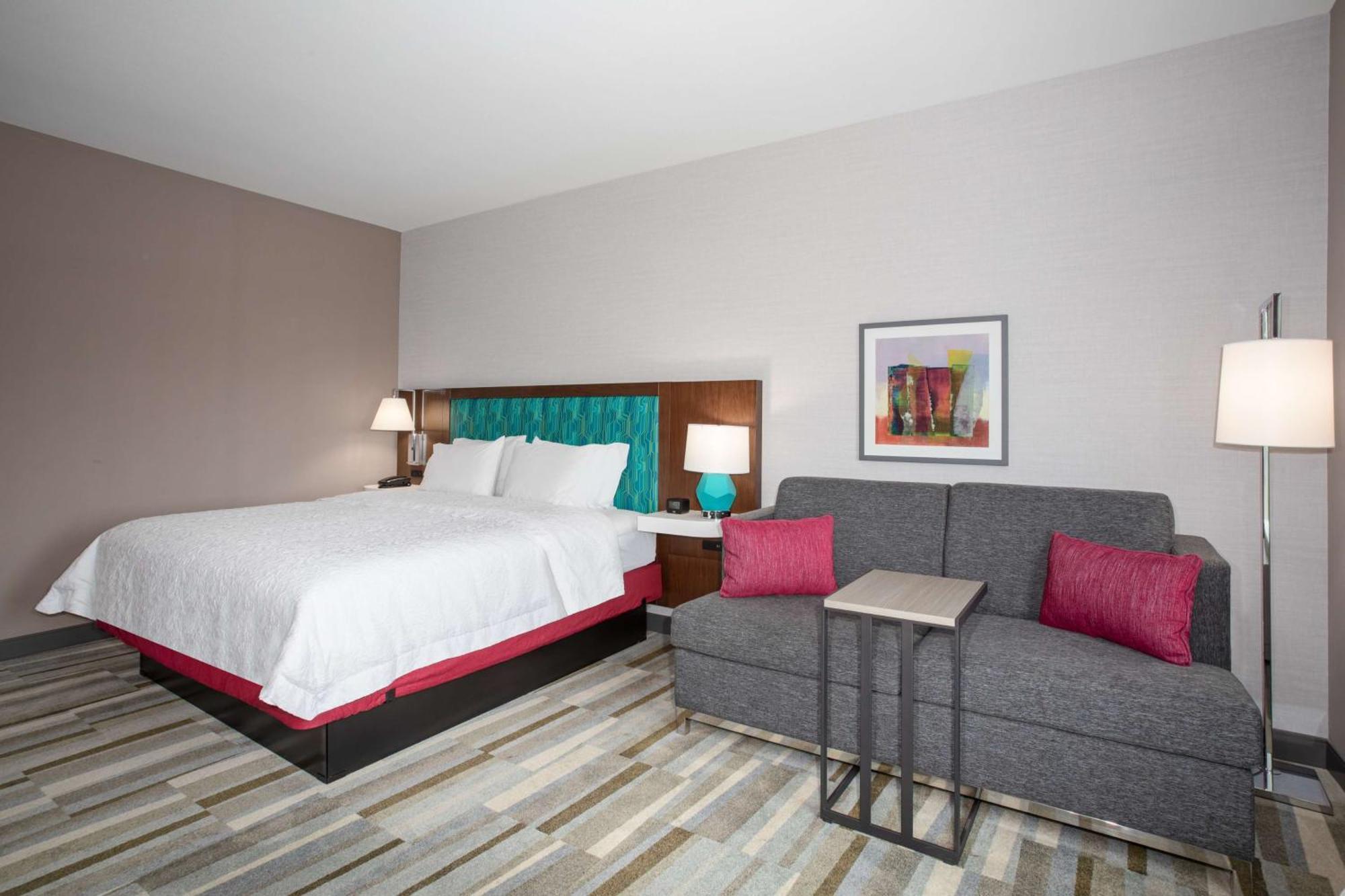 Hampton Inn&suites