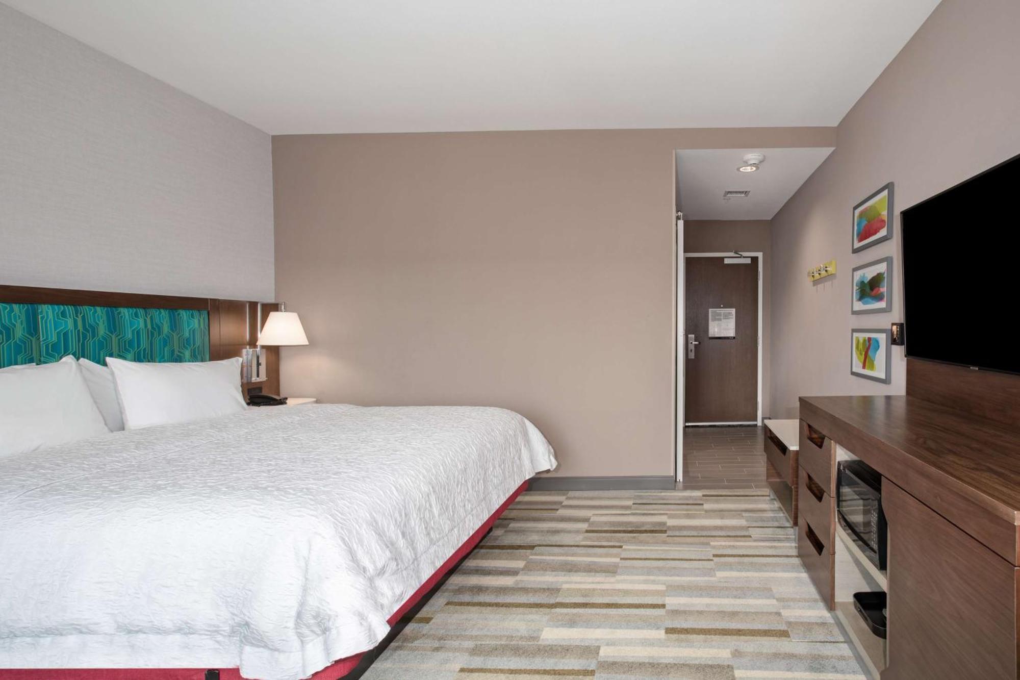Hampton Inn&suites Hotel 3*