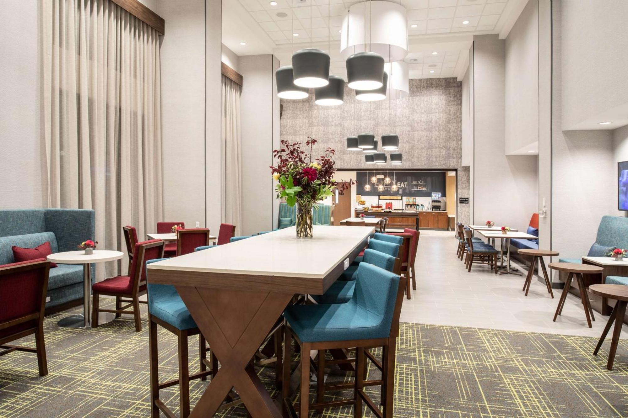 Hampton Inn&suites